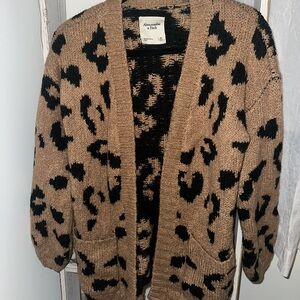 Abercrombie & Fitch Leopard Print Cardigan